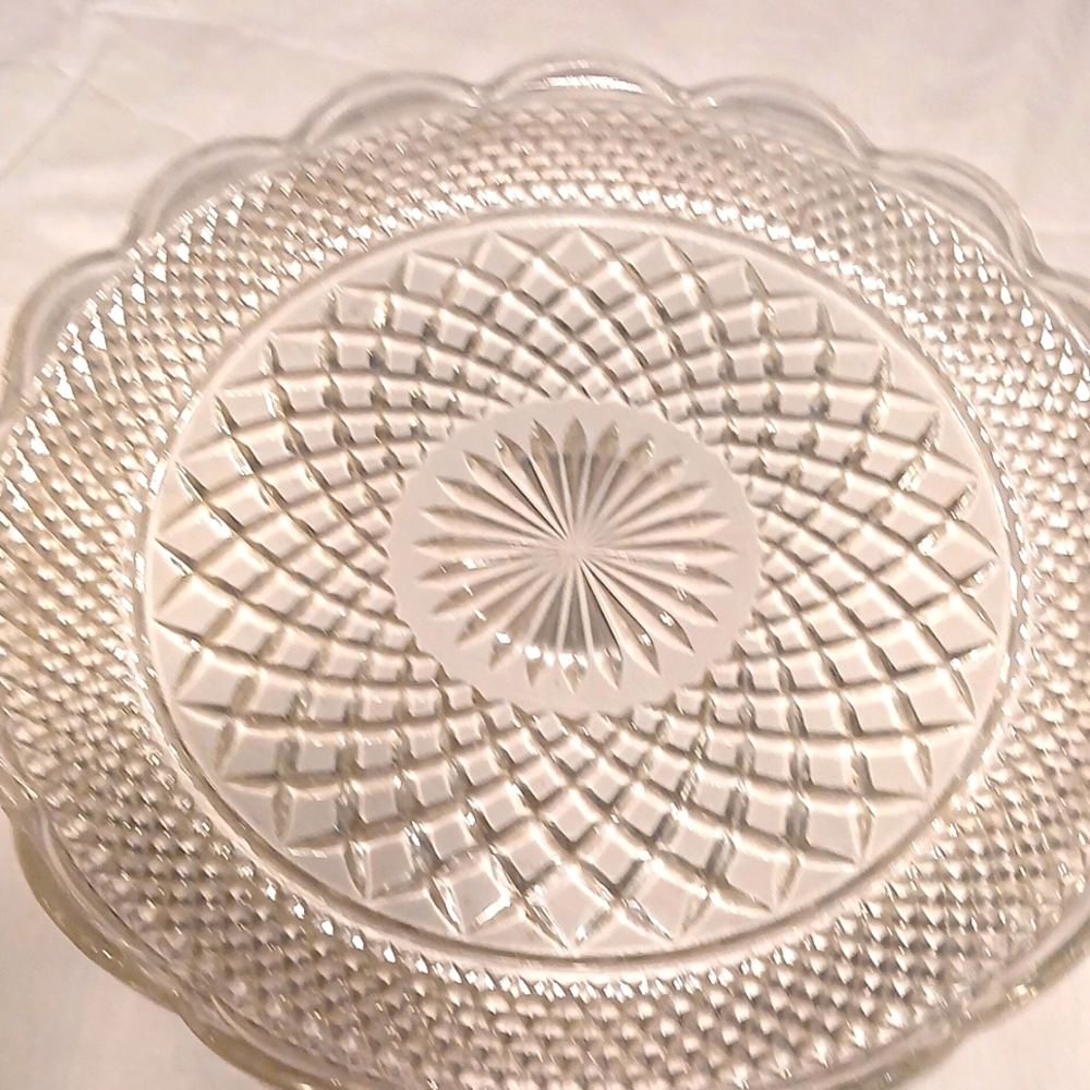 Vintage Wexford - Anchor Hocking - 14" Cupped Edge Torte Plate - Platter / 15 in